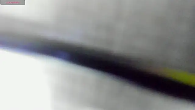 AishaRouhi online show from November 8, 2025, 5:18 am