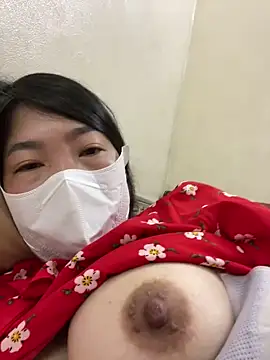 Hachi Sweetbabie  online show from March 7, 2026, 10:45 am