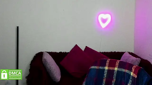 Muse kitty jenia online show from October 13, 2025, 5:29 am