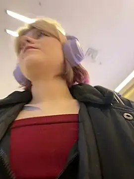 Baby  Naughty online show from January 30, 2025, 8:11 am