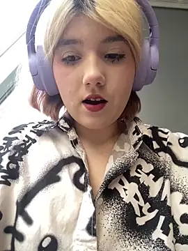 Baby  Naughty online show from February 26, 2025, 2:14 pm