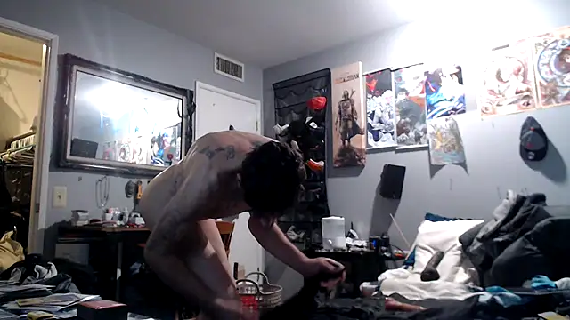 Snapshot of eavestease1 chatting on February 20, 2026, 7:36 pm eavestease1 online show from February 20, 2026, 7:36 pm