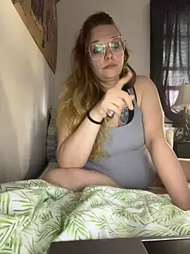 Lalalynn online show from November 6, 2025, 5:25 pm