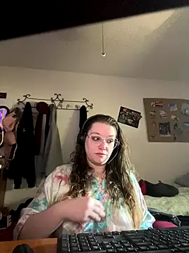 Lalalynn online show from November 11, 2025, 4:51 pm