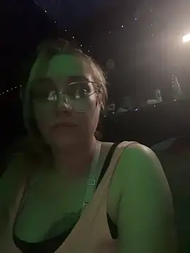 Lalalynn online show from June 18, 2026, 2:34 am