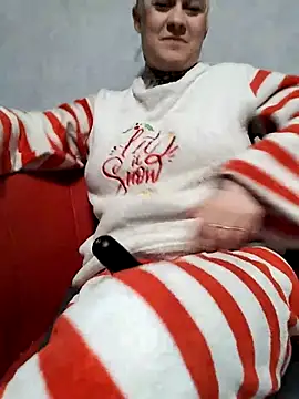 Snapshot of poussichienne chatting on January 7, 2026, 4:20 pm poussichienne online show from January 7, 2026, 4:20 pm