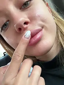 enjoy my beauty online show from February 3, 2025, 4:46 am