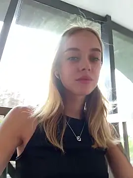 enjoy my beauty online show from February 17, 2025, 4:20 am