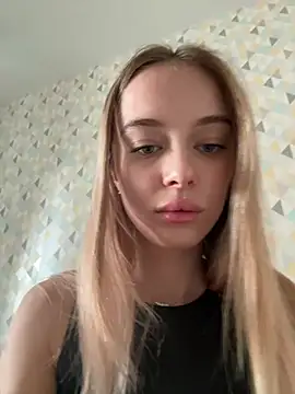 Snapshot of enjoy_my_beauty chatting on February 21, 2026, 6:36 am enjoy my beauty online show from February 21, 2026, 6:36 am