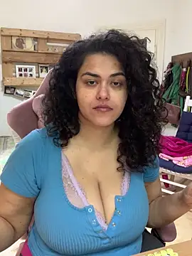Curvydesifromgermany online show from May 20, 2026, 2:01 pm