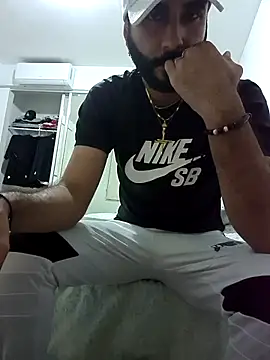 Snapshot of Jaisfun chatting on March 4, 2026, 1:44 am Jaisfun online show from March 4, 2026, 1:44 am