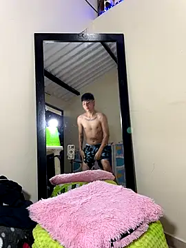 Lukas strong online show from November 26, 2025, 12:28 pm