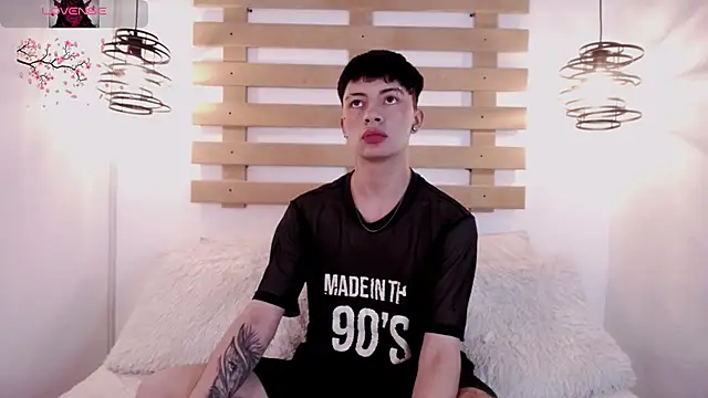 Steev Novoa online show from February 2, 2025, 4:15 am