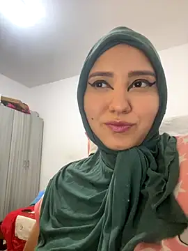 hannahayat online show from September 13, 2025, 1:55 pm