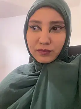 hannahayat online show from October 7, 2025, 2:47 pm