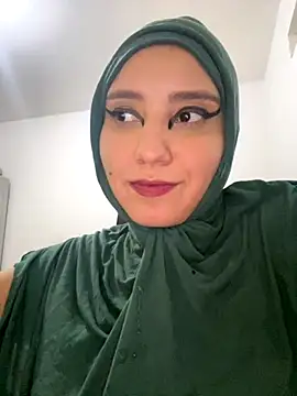 hannahayat online show from October 10, 2025, 11:26 pm