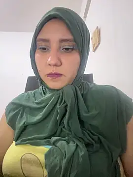 hannahayat online show from March 18, 2026, 3:42 am