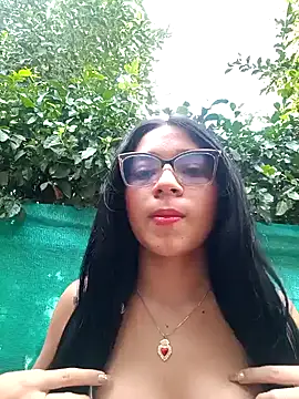 Snapshot of -VICKKY chatting on January 17, 2025, 1:46 pm -VICKKY online show from January 17, 2025, 1:46 pm