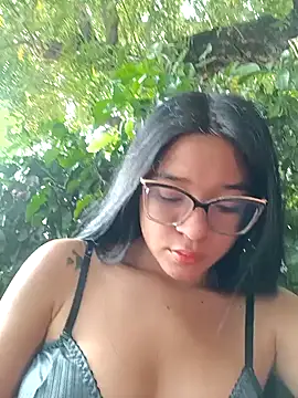 Snapshot of -VICKKY chatting on February 3, 2025, 2:34 pm -VICKKY online show from February 3, 2025, 2:34 pm