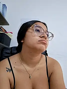 -VICKKY online show from February 24, 2026, 2:04 pm