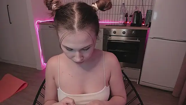 Anny Limis online show from February 6, 2025, 9:43 am