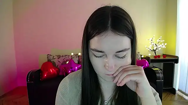 Pretty shy online show from March 10, 2025, 12:48 pm