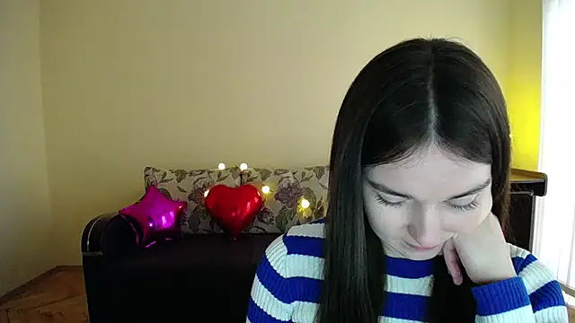 Pretty shy online show from March 11, 2025, 1:23 pm