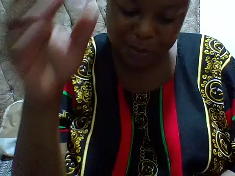 zoey10 online show from December 3, 2025, 6:39 pm