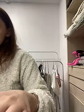 AnaWest online show from September 22, 2025, 6:15 am