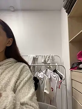 AnaWest online show from October 10, 2025, 5:39 am