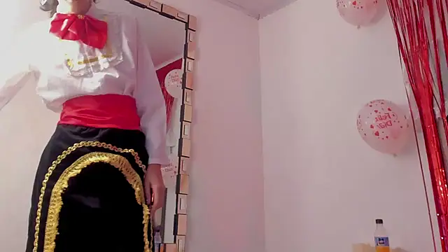 Snapshot of BonnieCute_ chatting on February 14, 2025, 2:54 pm BonnieCute online show from February 14, 2025, 2:54 pm