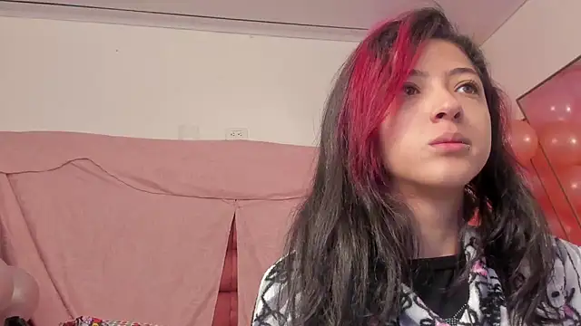 Snapshot of BonnieCute_ chatting on March 11, 2025, 11:33 am BonnieCute online show from March 11, 2025, 11:33 am