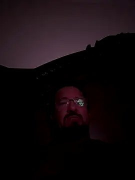 sluttydylan online show from October 8, 2025, 5:49 am