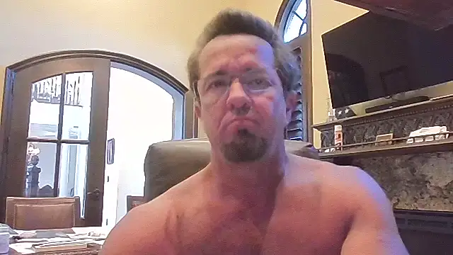 sluttydylan online show from November 7, 2025, 7:03 pm