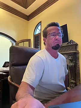 sluttydylan online show from February 28, 2026, 8:32 pm