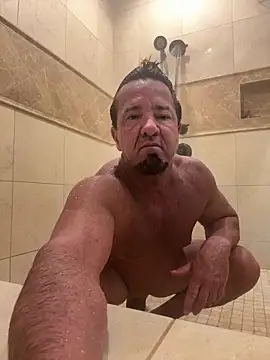 sluttydylan online show from May 6, 2026, 3:50 pm