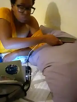 madamsensuale online show from November 2, 2025, 1:19 am