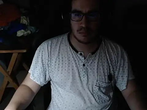 thealfawolf01 online show from January 7, 2025, 11:45 pm