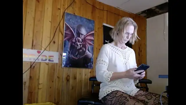 JamieBottoms online show from December 19, 2025, 2:02 pm