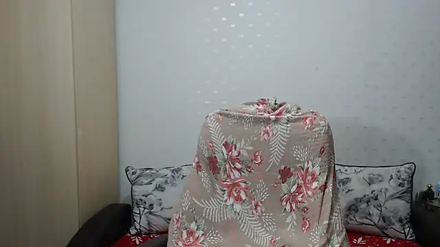 Snapshot of PrinceEagle chatting on October 19, 2025, 7:36 pm PrinceEagle online show from October 19, 2025, 7:36 pm