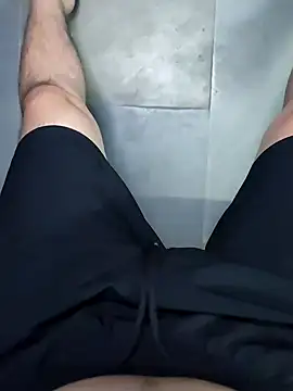 Snapshot of Horneyboy-2001 chatting on February 21, 2025, 1:22 pm Horneyboy-2001 online show from February 21, 2025, 1:22 pm