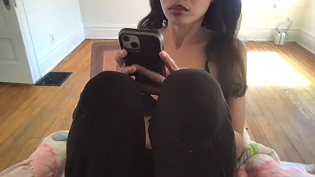 loveofbea online show from March 11, 2026, 6:58 pm