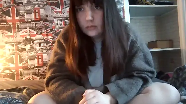 Lynylou online show from November 23, 2025, 12:49 pm