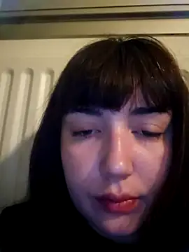 Lynylou online show from May 16, 2026, 11:57 pm