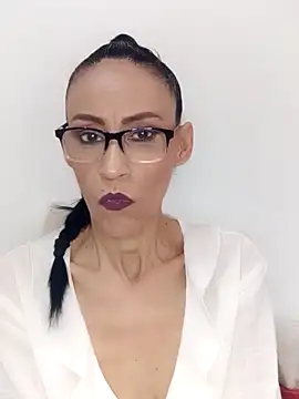 BarbaraMature online show from April 13, 2026, 4:12 pm