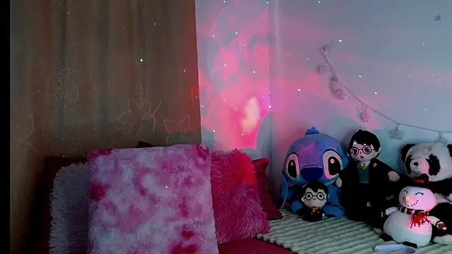 kendallsweet7 online show from March 8, 2025, 6:47 pm