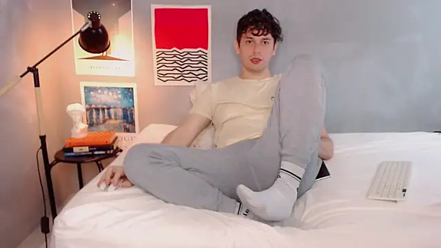 Elio555 online show from November 1, 2025, 1:57 pm