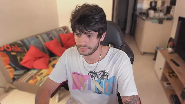 justin stark7 online show from October 27, 2025, 11:20 pm