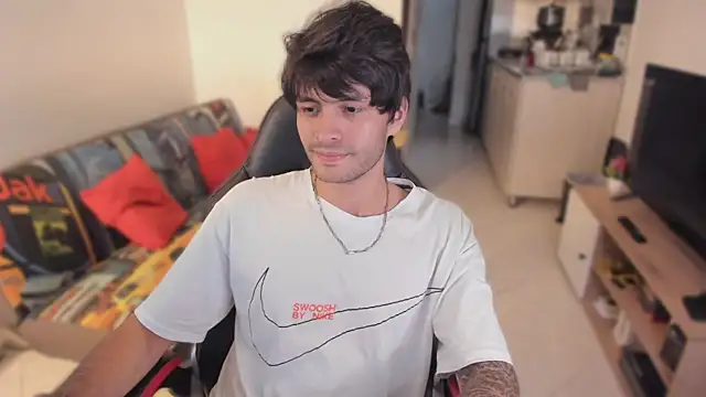 justin stark7 online show from October 31, 2025, 9:27 pm