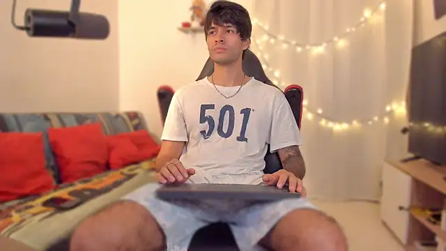 justin stark7 online show from January 7, 2026, 9:39 pm